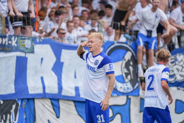 German Soccer, 3rd Division, Matchday 2, Hänsch Arena, SV Meppen vs. SG Sonnenhof Großaspach; Goal by Luca Prasse (SV Meppen) in the 31st minute, followed by goal celebrations Copyright: xMichelxWittex
