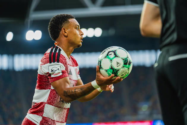 Steven van der Sloot, Fortuna Düsseldorf, 02, taking a throw-in during the Fortuna Düsseldorf vs. TSG Hoffenheim II match, soccer, 3. Liga, Matchday 02, 2026–27 season, August 15, 2026, DFL regulations prohibit any use of photographs as image sequences and or quasi-video. Fortuna Düsseldorf vs. TSG Hoffenheim II, soccer, 3. Liga, Matchday 2, 2026–27 Season, August 15, 2026, Düsseldorf Copyright: xEibner-Pressefoto LukasxBaldygax EP_LBA