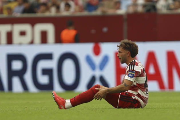 Fabian Schleusener of Fortuna Düsseldorf looks dejected during the 3. Liga match between Fortuna Düsseldorf and TSG 1899 Hoffenheim II at the Merkur Spiel Arena on August 15, 2026, in Düsseldorf, Germany. Photo by Oliver Kaelke, DeFodi Images. Fabian Schleusener of Fortuna Düsseldorf looks dejected during the 3. Liga match between Fortuna Düsseldorf and TSG 1899 Hoffenheim II at Merkur Spiel Arena on August 15, 2026 in Düsseldorf, Germany. Photo by Oliver Kaelke, DeFodi Images. DFB and DFL regulations prohibit any use of photographs as image sequences and or quasi-video. Photo by Oliver Kaelke, DeFodi Images.