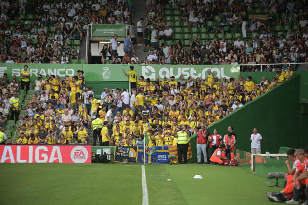 ESP LaLiga EA Sports: Racing Santander vs. Villarreal CF—Villarreal fans during the LaLiga EA Sports match between Racing Santander and Villarreal CF, played at Campos de Sport de El Sardinero Stadium in Cantabria on August 16, 2026, in Spain. Spanish Soccer Copyright: xAlbertoxLosax xAgenciaxLOFx