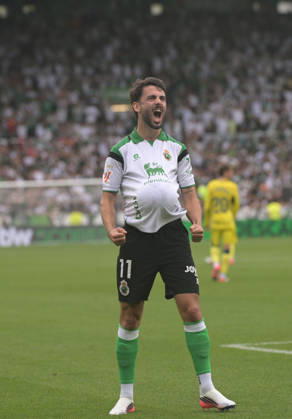 ESP LaLiga EA Sports: Racing Santander vs. Villarreal CF — Andrés Martín of Racing Santander scores a goal and celebrates during the LaLiga EA Sports match between Racing Santander and Villarreal CF, played at Campos de Sport de El Sardinero Stadium in Cantabria on August 16, 2026, in Spain. Spanish Soccer Copyright: xAlbertoxLosax xAgenciaxLOFx