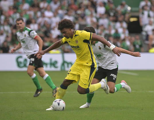 ESP LaLiga EA Sports: Racing Santander vs. Villarreal CF — Renato Veiga of Villarreal during the LaLiga EA Sports match between Racing Santander and Villarreal CF, played at Campos de Sport de El Sardinero Stadium in Cantabria on August 16, 2026, in Spain — Spain Soccer Copyright: xAlbertoxLosax xAgenciaxLOFx