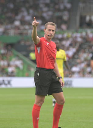 ESP LaLiga EA Sports: Racing Santander vs. Villarreal CF — Miguel Sesma Espinosa officiated the LaLiga EA Sports match between Racing Santander and Villarreal CF, played at Campos de Sport de El Sardinero Stadium in Cantabria on August 16, 2026, in Spain. Spanish Soccer Copyright: xAlbertoxLosax xAgenciaxLOFx