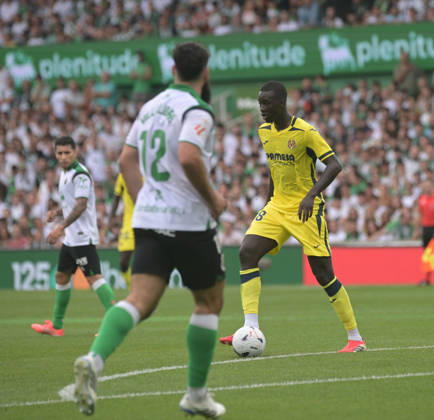 ESP LaLiga EA Sports: Racing Santander vs. Villarreal CF — Pape Gueye of Villarreal during the LaLiga EA Sports match between Racing Santander and Villarreal CF, played at Campos de Sport de El Sardinero Stadium in Cantabria on August 16, 2026, in Spain — Spanish Soccer Copyright: xAlbertoxLosax xAgenciaxLOFx