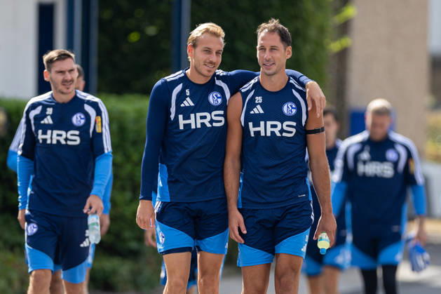 August 20, 2026, Soccer, FC Schalke 04 Training: Timo Becker (FC Schalke 04), Nikola Katic (FC Schalke 04), Gelsenkirchen, FC Schalke 04 Training Facility, North Rhine-Westphalia, Germany, xRHR PHOTO YYx Copyright: RHR-FOTOx RHR-FOTO YY