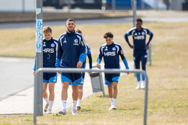 August 20, 2026, Soccer, FC Schalke 04 training session featuring Finn Porath (FC Schalke 04), Hasan Kurucay (FC Schalke 04), and Soufiane El Faouzi (FC Schalke 04) at the FC Schalke 04 training facility in Gelsenkirchen, North Rhine-Westphalia, Germany xRHR PHOTO YYx Copyright: RHR-FOTOx RHR-FOTO YY