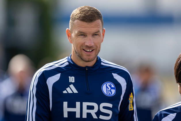 August 20, 2026, Soccer, FC Schalke 04 practice, Edin Dzeko, FC Schalke 04, Gelsenkirchen, FC Schalke 04 training facility, North Rhine-Westphalia, Germany, xRHR, PHOTO YYx Copyright: RHR-FOTOx RHR-FOTO YY