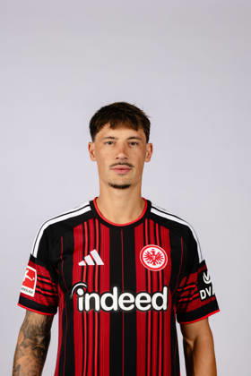 Robin Koch Eintracht Frankfurt Eintracht Frankfurt Photo Shoot 2026 2027 Eintracht Frankfurt Photo Shoot 2026 2027 SGE