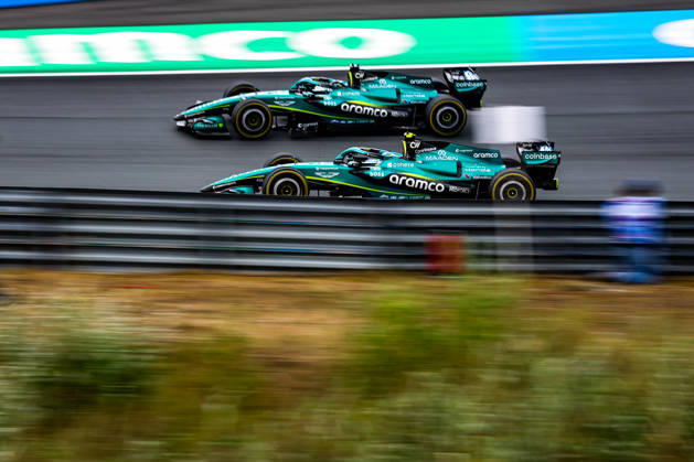 14 ALONSO Fernando (SPA), Aston Martin F1 Team AMR26, 18 STROLL Lance (CAN), Aston Martin F1 Team AMR26, overtaking action, overtaking, dépassement, depassement, overtakes, during the 2026 Formula 1 Dutch Grand Prix, the 12th round of the 2026 Formula One World Championship, held August 21–23, 2026, at the Circuit Zandvoort in Zandvoort, Netherlands; Zandvoort, Netherlands