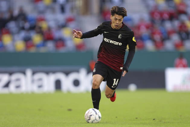 Yuito Suzuki of SC Freiburg in action, on the ball, making a solo move during the first-round match of the DFB Cup between Fortuna Düsseldorf and SC Freiburg at the Merkur Spiel Arena on August 23, 2026, in Düsseldorf, Germany. Photo by Oliver Kaelke, DeFodi Images. Yuito Suzuki of SC Freiburg controls the ball during the first-round match of the DFB Cup between Fortuna Düsseldorf and SC Freiburg at Merkur Spiel Arena on August 23, 2026 in Düsseldorf, Germany Photo by Oliver Kaelke, DeFodi Images DFB and DFL regulations prohibit any use of photographs as image sequences and or quasi-video Photo by Oliver Kaelke, DeFodi Images