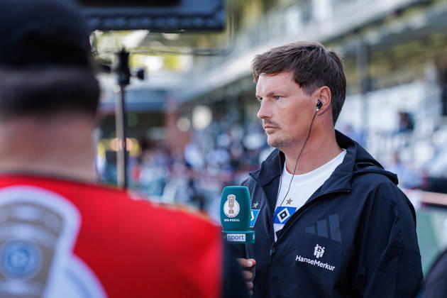 Merlin Polzin, Hamburger SV Coach, in an interview on Sky Sport GER; SC Verl vs. Hamburger SV, Soccer, DFB Cup, 1st Round, 2026–2027 Season, August 24, 2026 DFL regulations prohibit the use of photographs as image sequences and or quasi-video footage GER, SC Verl vs. Hamburger SV, soccer, DFB Cup, Round 1, 2026–2027 season, August 24, 2026 Verl Copyright: xEibner-Pressefoto JanxRollingerx EP_JSK