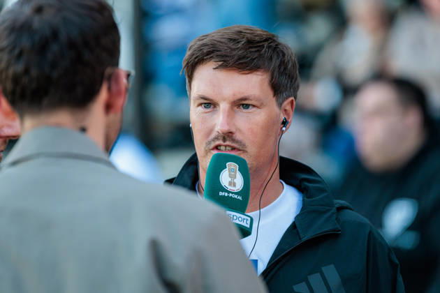 Merlin Polzin, Hamburger SV Coach, in an interview on Sky Sport GER, SC Verl vs. Hamburger SV, Soccer, DFB Cup, 1st Round, 2026–2027 Season, August 24, 2026 DFL regulations prohibit any use of photographs as image sequences and or quasi-video GER, SC Verl vs. Hamburger SV, soccer, DFB Cup, Round 1, 2026–2027 season, August 24, 2026 Verl Copyright: xEibner-Pressefoto JanxRollingerx EP_JSK