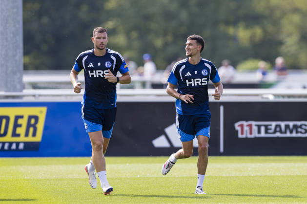 August 27, 2026, Soccer, FC Schalke 04 practice featuring Edin Dzeko, FC Schalke 04; Dejan Ljubicic, FC Schalke 04; Gelsenkirchen; FC Schalke 04 training facility; North Rhine-Westphalia, Germany; xRHR; PHOTO YYx Copyright: RHR-FOTOx RHR-FOTO YY
