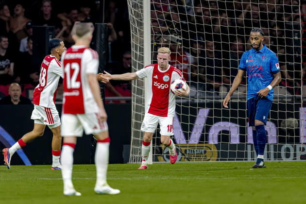 AMSTERDAM: AFC Ajax Amsterdam midfielder Davy Klaassen scores the equalizer to make it 2–2 and celebrates the goal during the UEFA Conference League match at the Johan Cruijff ArenA on August 27, 2026, in Amsterdam, the Netherlands. Photo by DeFodi Images