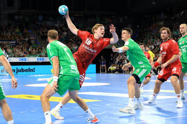 August 27, 2026, GER Germany, Handball, 1st Bundesliga, August 27, 2026, 2026–2027 season, Berlin, Fuechse Berlin vs. Melsungen Max Darj (Fuechse Berlin 5), Simak, Frederik (Fuechse Berlin 9), Reynir Thor Stefansson (MT Melsungen 19), Max Schmeling Hall, Berlin, Germany Copyright: xNordphotox xEnglerx