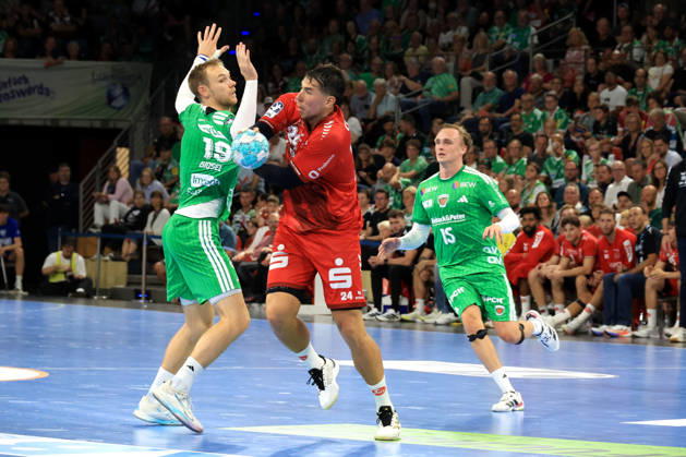August 27, 2026, GER Germany, Handball, 1st Bundesliga, August 27, 2026, 2026–2027 season, Berlin, Fuechse Berlin vs. Melsungen; Mathias Gidsel (Fuechse Berlin) 19, Tobias Grondahl (Fuechse Berlin) 15, Daniel Dujshebaev (MT Melsungen) 24; Max Schmeling Halle, Berlin, Germany Copyright: xNordphotox xEnglerx