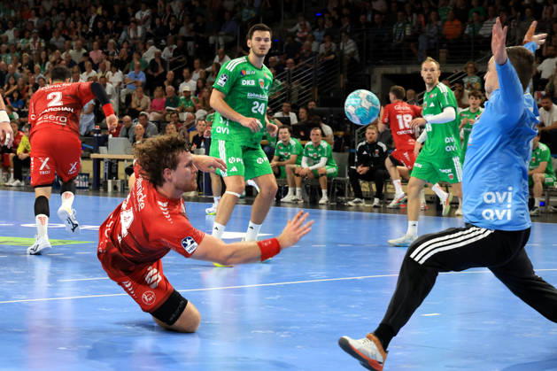 August 27, 2026, GER Germany, Handball, 1st Bundesliga, August 27, 2026, 2026–2027 season, Berlin, Füchse Berlin vs. Melsungen Palicka, Andreas Füchse Berlin 12, Ben Beekmann MT Melsungen 14, Max Schmeling Halle, Berlin, Germany Copyright: xNordphotox xEnglerx