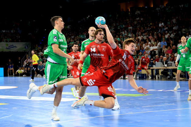 August 27, 2026, GER Germany, Handball, 1st Bundesliga, August 27, 2026, 2026–2027 Season, Berlin, Füchse Berlin vs. Melsungen Simak, Frederik (Füchse Berlin) 9, Reynir Thor Stefansson (MT Melsungen) 19, Ben Beekmann (MT Melsungen) 14, Max Schmeling Halle, Berlin, Germany Copyright: xNordphotox xEnglerx