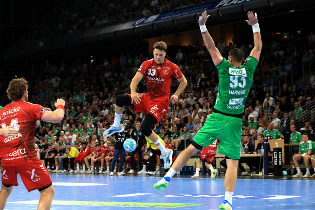 August 27, 2026, GER Germany, Handball, 1st Bundesliga, August 27, 2026, 2026–2027 season, Berlin, Fuechse Berlin vs. Melsungen, Mijajlo Marsenic (Fuechse Berlin 93), Aaron Mensing (MT Melsungen 33), Max Schmeling Halle, Berlin, Germany Copyright: xNordphotox xEnglerx