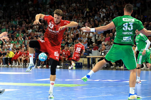 August 27, 2026, GER Germany, Handball, 1st Bundesliga, August 27, 2026, 2026–2027 season, Berlin, Fuechse Berlin vs. Melsungen, Mijajlo Marsenic (Fuechse Berlin 93), Aaron Mensing (MT Melsungen 33), Max Schmeling Halle, Berlin, Germany Copyright: xNordphotox xEnglerx