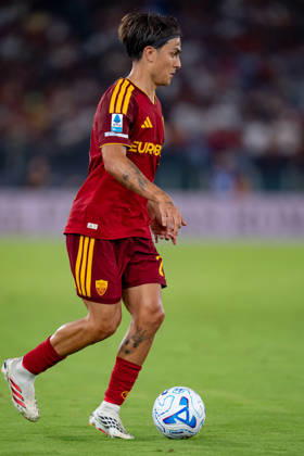 Paulo Dybala of AS Roma in action during the Serie A match between AS Roma and ACF Fiorentina at Stadio Olimpico Rome Italy on 24 August 2026. Rome Stadio Olimpico Rome Italy Copyright: xPhotoxGoalxPixx SP24-1453-207