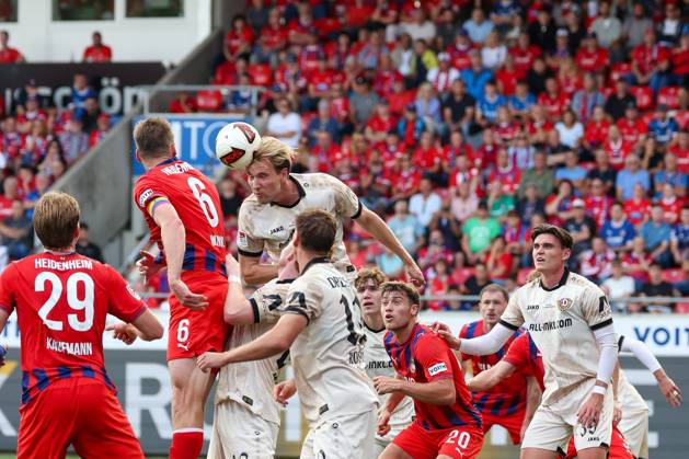 Vincent Vermeij 9 (SG Dynamo Dresden) heads the ball past Patrick Mainka 6 (1. FC Heidenheim 1846), 1. FC Heidenheim 1846 vs. SG Dynamo Dresden, Soccer, Men, 2. Bundesliga, 2026–2027 Season, First Half of the Season, Matchday 3, August 29, 2026. DFB regulations prohibit any use of photographs as image sequences and or quasi-video. Heidenheim, Baden-Württemberg, Germany Copyright: xkolbert-press MartinxAgüerax