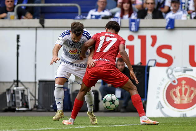 August 29, 2026, GER, Soccer, Men s, 3rd Division, 2026–2027 Season, MSV Duisburg vs. FC Würzburger Kickers; Can Coskun (Duisburg) and Liam Omore (Würzburg) battle for the ball; Duisburg Schauinsland Arena, North Rhine-Westphalia, Germany Copyright: xAdrianxSchlüterx