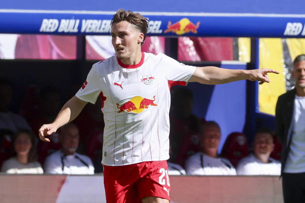Rocco Reitz of RB Leipzig gestures during the Bundesliga match between RB Leipzig and Borussia Mönchengladbach, Red Bull Arena on August 29, 2026, in Leipzig, Germany. Photo by Marco Steinbrenner, DeFodi Images. Rocco Reitz of RB Leipzig gestures during the Bundesliga match between RB Leipzig and Borussia Mönchengladbach at Red Bull Arena on August 29, 2026 in Leipzig, Germany. Photo by Marco Steinbrenner, DeFodi Images. DFB and DFL regulations prohibit any use of photographs as image sequences and or quasi-video. Photo by Marco Steinbrenner, DeFodi Images