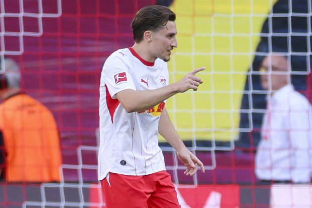 Rocco Reitz of RB Leipzig gestures during the Bundesliga match between RB Leipzig and Borussia Mönchengladbach, Red Bull Arena on August 29, 2026, in Leipzig, Germany. Photo by Marco Steinbrenner, DeFodi Images. Rocco Reitz of RB Leipzig gestures during the Bundesliga match between RB Leipzig and Borussia Mönchengladbach at Red Bull Arena on August 29, 2026 in Leipzig, Germany. Photo by Marco Steinbrenner, DeFodi Images. DFB and DFL regulations prohibit any use of photographs as image sequences and or quasi-video. Photo by Marco Steinbrenner, DeFodi Images