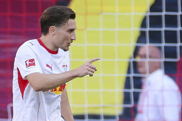 Rocco Reitz of RB Leipzig gestures during the Bundesliga match between RB Leipzig and Borussia Mönchengladbach, Red Bull Arena on August 29, 2026, in Leipzig, Germany. Photo by Marco Steinbrenner, DeFodi Images. Rocco Reitz of RB Leipzig gestures during the Bundesliga match between RB Leipzig and Borussia Mönchengladbach at Red Bull Arena on August 29, 2026 in Leipzig, Germany. Photo by Marco Steinbrenner, DeFodi Images. DFB and DFL regulations prohibit any use of photographs as image sequences and or quasi-video. Photo by Marco Steinbrenner, DeFodi Images