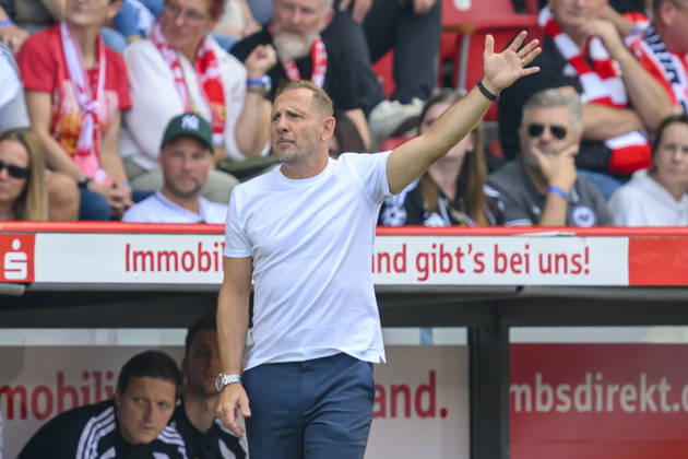 Pictured from left: Mauro Lustrinelli, Union Berlin, coach, GER, Berlin, soccer, 1. FC Union Berlin vs. Eintracht Frankfurt, at the Alte Försterei, August 29, 2026, DFB and DFL regulations prohibit any use of photographs as image sequences and or quasi-video, Copyright: HMBxMedia UwexKoch