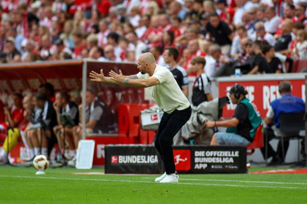 August 29, 2026, GER, Soccer, Men s, Bundesliga, 1. Bundesliga, 2026–2027 Season, 1. FC Köln vs. TSG 1899 Hoffenheim, Christian Ilzer, TSG gesturing, gestures Copyright: xSvenxHanischx