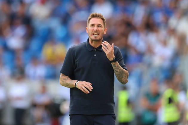 Tobias Strobl, VfL Wolfsburg, Head Coach in Action, Karlsruher SC vs. VfL Wolfsburg, 2. Bundesliga, Matchday 3, 2026–2027, August 29, 2026, DFL regulations prohibit any use of photographs as image sequences and or quasi-video, Karlsruher SC vs. VfL Wolfsburg, 2. Bundesliga, Matchday 3, 2026–2027, August 29, 2026, Karlsruhe Copyright: xEibner-Pressefoto JanxPrihodax EP_JPA