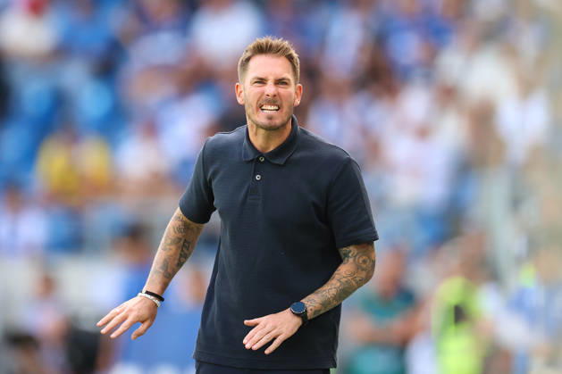 Tobias Strobl, head coach of VfL Wolfsburg, disputes the referee s decisions, Karlsruher SC vs. VfL Wolfsburg, 2. Bundesliga, Matchday 3, 2026–2027, August 29, 2026, DFL regulations prohibit any use of photographs as image sequences and or quasi-video, Karlsruher SC vs. VfL Wolfsburg, 2. Bundesliga, Matchday 3, 2026–2027, August 29, 2026, Karlsruhe Copyright: xEibner-Pressefoto JanxPrihodax EP_JPA