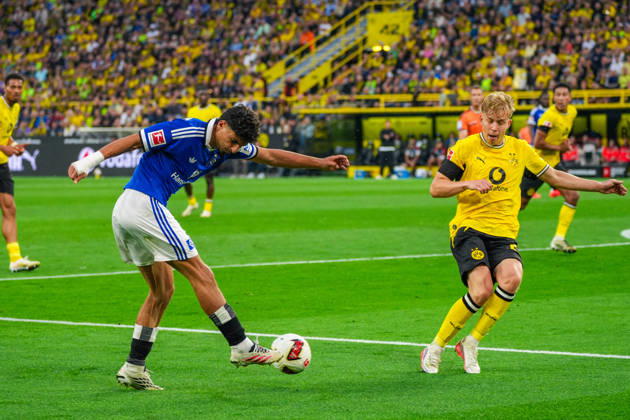 Martin Adeline, Hamburger SV, 5, German soccer, Bundesliga, 2026–27 season, Matchday 1, August 29, 2026, Borussia Dortmund vs. Hamburger SV, Signal Iduna Park, Dortmund, North Rhine-Westphalia Copyright: xLeonxFrickx