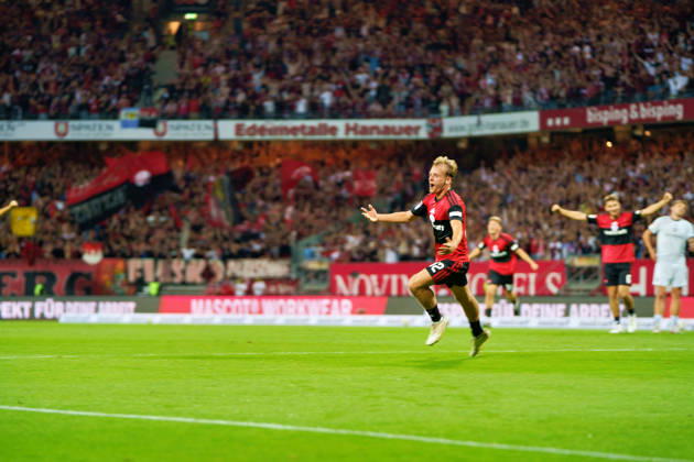 Tim Janisch, 1. FC Nuremberg, 32, GER, 1. FC Nuremberg vs. Arminia Bielefeld, Soccer, 2. Bundesliga, Matchday 3, 2026–2027 Season, August 29, 2026, DFL regulations prohibit any use of photographs as image sequences and or quasi-video, GER, 1. FC Nuremberg vs. Arminia Bielefeld, soccer, 2. Bundesliga, Matchday 3, 2026–2027 season, August 29, 2026, Nuremberg Copyright: xEibner-Pressefoto MaxxVogelx EP_MVL