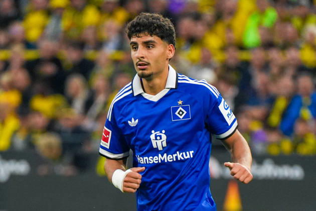 Martin Adeline, Hamburger SV, 5, German soccer, Bundesliga, 2026–27 season, Matchday 1, August 29, 2026, Borussia Dortmund vs. Hamburger SV, Signal Iduna Park, Dortmund, North Rhine-Westphalia Copyright: xLeonxFrickx