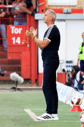 August 29, 2026, GER, Soccer, Bundesliga 1, 2026–2027, Alte Foersterei, 1. FC Union vs. Eintracht Frankfurt Head Coach Ali Hütter Eintracht Frankfurt 1st League DFB DFL regulations prohibit any use of photographs as image sequences and or quasi-video Berlin Stadium Alte Foersterei Berlin Germany Copyright: xNordphotox xEnglerx