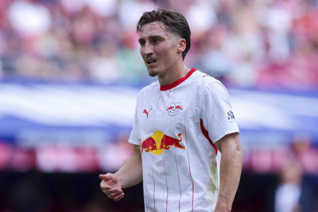 Rocco Reitz of RB Leipzig gestures during the Bundesliga match between RB Leipzig and Borussia Mönchengladbach, Red Bull Arena on August 29, 2026, in Leipzig, Germany. Photo by Marco Steinbrenner, DeFodi Images. Rocco Reitz of RB Leipzig gestures during the Bundesliga match between RB Leipzig and Borussia Mönchengladbach at Red Bull Arena on August 29, 2026 in Leipzig, Germany. Photo by Marco Steinbrenner, DeFodi Images. DFB and DFL regulations prohibit any use of photographs as image sequences and or quasi-video. Photo by Marco Steinbrenner, DeFodi Images.