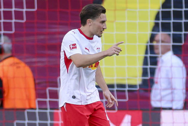 Rocco Reitz of RB Leipzig gestures during the Bundesliga match between RB Leipzig and Borussia Mönchengladbach, Red Bull Arena on August 29, 2026, in Leipzig, Germany. Photo by Marco Steinbrenner, DeFodi Images. Rocco Reitz of RB Leipzig gestures during the Bundesliga match between RB Leipzig and Borussia Mönchengladbach at Red Bull Arena on August 29, 2026 in Leipzig, Germany Photo by Marco Steinbrenner, DeFodi Images DFB and DFL regulations prohibit any use of photographs as image sequences and or quasi-video. Photo by Marco Steinbrenner, DeFodi Images