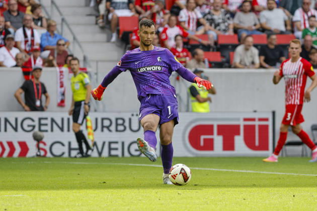 Mio Backhaus, SC Freiburg, No. 1 on the Ball, Germany, Soccer, Bundesliga 1, Matchday 1, 2026–2027, SC Freiburg vs. SV Werder Bremen, August 30, 2026, Freiburg im Breisgau, Europa-Park Stadium, Germany Copyright: xGrantxHubbsx