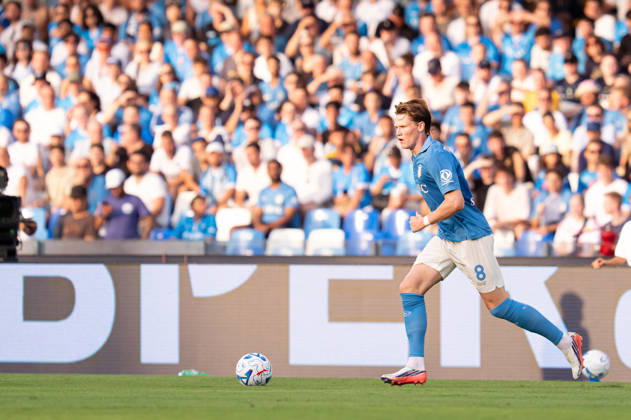 Scott McTominay of SSC Napoli in action during the Serie A match between SSC Napoli and Como Calcio 1907 at Stadio Diego Armando Maradona Naples Italy on 30 August 2026. Naples Stadio Diego Armando Maradona Naples Italy Copyright: xPhotoxGoalxPixx SP24-1459-087