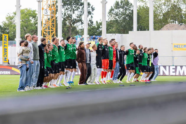 The SC Preussen Muenster players celebrate their 2–1 victory at the end of the game. GER, SC Preussen Muenster vs. TSV Havelse, soccer, 3. Liga, Matchday 4, 2026–2027 season, September 5, 2026 DFL regulations prohibit the use of photographs as image sequences and or quasi-video GER, SC Preussen Münster vs. TSV Havelse, soccer, 3. Liga, Matchday 4, 2026–2027 season, September 5, 2026, Münster Copyright: xEibner-Pressefoto JanxRollingerx EP_JSK