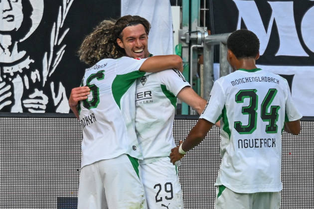 Joe Scally (Mönchengladbach 29) celebrates after scoring the goal to make it 3–1 with Wael Mohya (Mönchengladbach 36) and Mathieu Nguefack (Mönchengladbach 34) on May 9, 2026 ¢ Soccer ¢ Borussia Mönchengladbach vs. SV Elversberg, Borussia Park, Mönchengladbach, DFB DFL regulations prohibit any use of photographs as image sequences and or quasi-video. NRW, Germany Copyright: xpepphotox xHorstxMauelshagenx pep00321, pep_20260905_hm