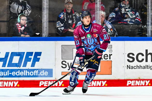 Mac Hollowell, Iserlohn Roosters, 81, GER, Iserlohn Roosters vs. Krefeld Pinguine, Ice Hockey, Penny DEL, Exhibition Game, 2026–2027 Season, August 5, 2026, GER, Iserlohn Roosters vs. Krefeld Pinguine, Ice Hockey, Penny DEL, Exhibition Game, 2026–2027 Season, August 5, 2026, Iserlohn Copyright: xJonasxBrockmann Eibner-Pressefotx EP_JBN