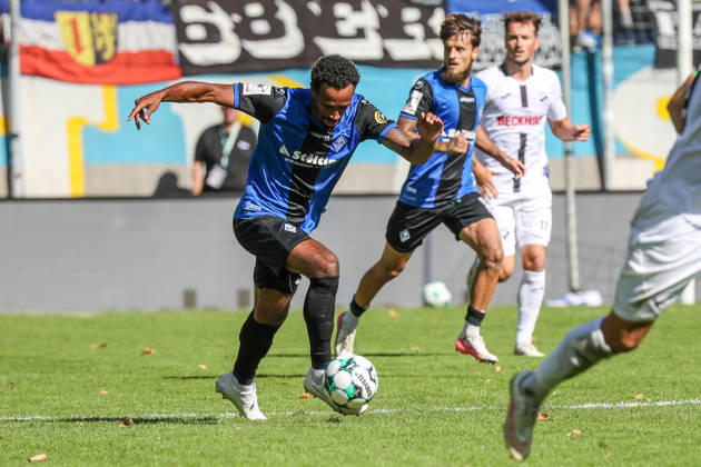 Noah Sarenren Bazee, SV Waldhof Mannheim, 37, in action: Soccer, 3rd Division, Matchday 4, SV Waldhof Mannheim vs. SC Verl on September 5, 2026, at Carl Benz Stadium in Mannheim, Germany; Carl Benz Stadium, Mannheim, Germany Copyright: xFranzxReindelx