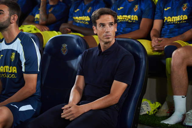 Head coach Inigo Perez of Villarreal CF during the LaLiga EA Sports match between Villarreal CF and RC Deportivo at Estadio de la Ceramica on September 5, 2026, in Villarreal, Spain