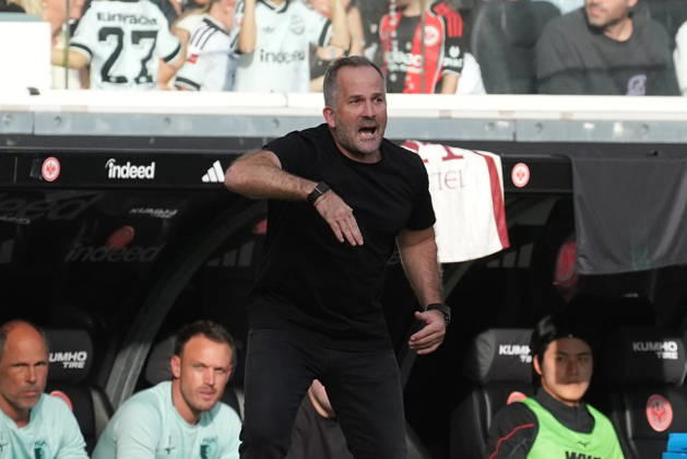 Coach Manuel Baum of FC Augsburg gestures on September 6, 2026, Bundesliga, 2026–27 season: Eintracht Frankfurt vs. FC Augsburg, Deutsche Bank Park, Matchday 2