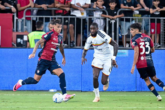 Cagliari s Daniel Maldini in action during the Serie A soccer match between Cagliari Calcio and Lecce at the Unipol Domus in Cagliari, Sardinia - Monday 7th september 2026. - Soccer  Copyright: xGianlucaxZuddas LaPressex
