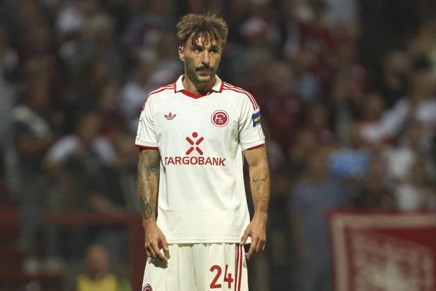 Fabian Schleusener of Fortuna Düsseldorf looks dejected during the 3. Liga match between SC Fortuna Köln and Fortuna Düsseldorf, Suedstadion on September 6, 2026, in Cologne, Germany. Photo by Oliver Kaelke, DeFodi Images. Fabian Schleusener of Fortuna Düsseldorf looks dejected during the 3. Liga match between SC Fortuna Cologne and Fortuna Düsseldorf at Suedstadion on September 6, 2026 in Cologne, Germany. Photo by Oliver Kaelke, DeFodi Images. DFB and DFL regulations prohibit any use of photographs as image sequences and or quasi-video. Photo by Oliver Kaelke, DeFodi Images.